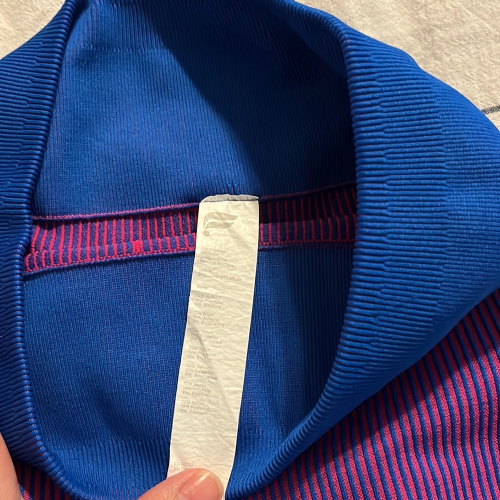 Fabletics High-Waisted Seamless Rib Short - Picture 4 of 4